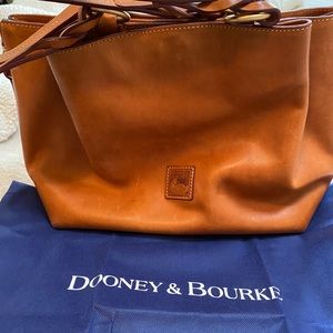 Dooney & Bourke bag